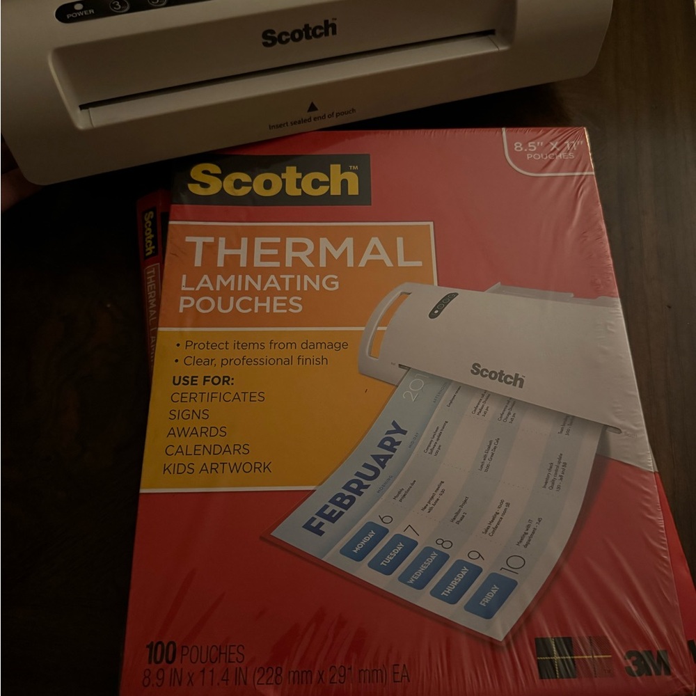 Scotch Thermal Laminator with Pouches - Picture 5 of 7